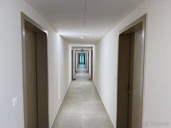 AZ Ponúka nový 1-izbový byt v prémiovom projekte Metropolis 