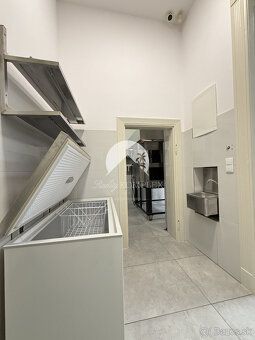 Typ: Reštaurácia Ulica: Nám. M.R. Štefanika Obec: Komárno
Re