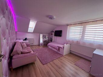 Ponúkame na predaj nový, 5 izbový, moderný, dvojpodlažný rod