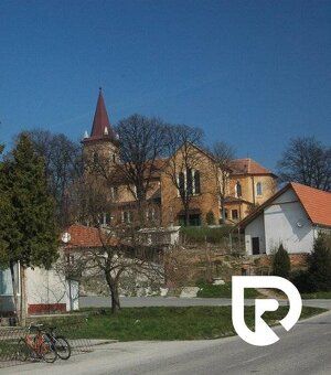 RADO Reality ponúka na predaj priestranný pozemok v obci Šte