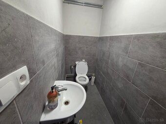 🏭 Na prenájom – Hala 200 m², Nižná Šebastová (Prešov)
Ponúka
