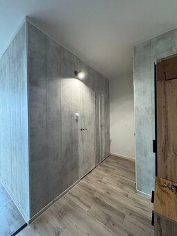 Ponúkame na prenájom vkusný a útulný 1-izbový byt na ulici V