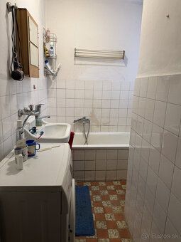 Nové bývanie realitná kancelária Vám ponúka na predaj rodinn