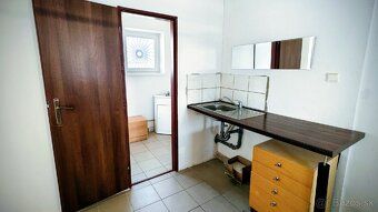 Chcel by som vám ponúknuť pomerne luxusné priestory na príze