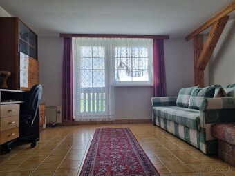 REALITY PROGRES, s.r.o. PONÚKA TEHLOVÝ RODINNÝ DOM s GARÁŽOU