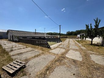 Typ: Farmárska usadlosť Ulica: Vrbová nad Váhom Obec: Vrbová