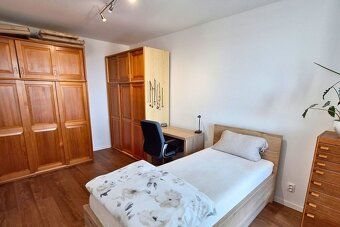 Na predaj ponúkame príjemný trojizbový byt na ulici L. Novom