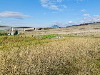 Ponúkame na predaj pozemok o výmere 7530 m2, lokalita Teheln