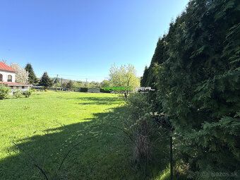 Ponúkame na predaj stavebný pozemok o výmere 1410 m2, lokali
