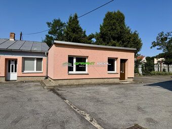 Ponúkame na prenájom obchodný priestor 50 m2 + možnosť k tým