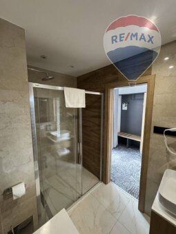 RE/MAX Perfekt ponúka na predaj 1-izbový apartmán v exkluzív