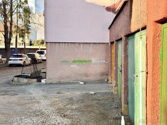 Ponúkame na predaj garáž o výmere 20 m2 zastavaná plocha, Pr