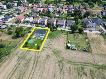 Spoločnosť Premium Living ponúka na predaj slnečný stavebný 