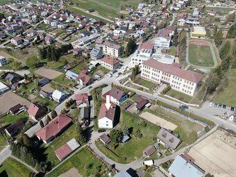 Ponúkame na predaj 2-izbový byt nachádzajúci sa v širšom cen