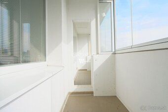Ponúkame na predaj svetlý 2-izbový byt o výmere 55 m², situo