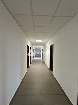 Typ: Kancelárske priestory Ulica: Na Pántoch Mestská časť: R