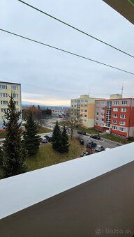 So súhlasom majiteľa ponúkam na prenájom zariadený 2i byt s 