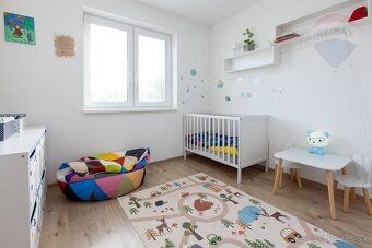 NA PREDAJ – 4-IZBOVÝ RODINNÝ DOM | Píniová Alej, Plavecký Št