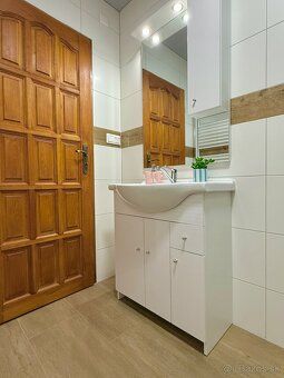 Ponúkame na prenájom štýlový 1-izbový apartmán v historickom