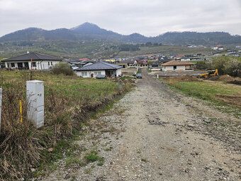Typ: Pozemok pre rodinné domy Ulica: hlavna Obec: Fintice
Ph