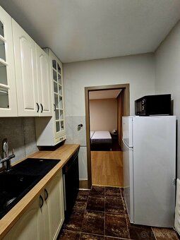 Ponúkam na prenájom 1,5-izbový byt s rozlohou 40m2 po rekonš