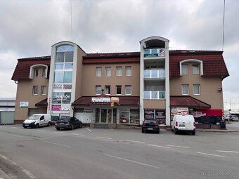 Ponúkam na dlhodobý prenájom zrekonštruovanú a zariadenú gar