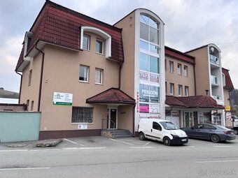 Ponúkam na dlhodobý prenájom zrekonštruovanú a zariadenú gar