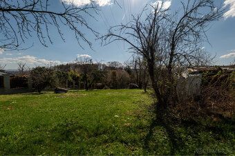 Typ: Záhrada Ulica: Vencová 44 Obec: Košice-Sever
Invest & R