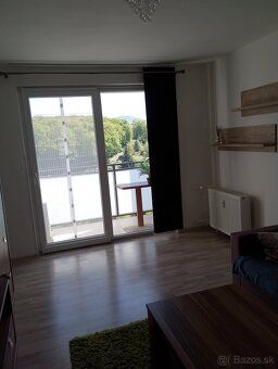 Predám 3-izbový byt. Trenčín Východná, o rozlohe 65m2 plus p