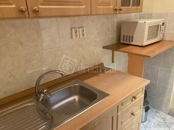 PRIESTOR 46 m2, S PARKOVANÍM, V PETRŽALKE PRI VLAKOVEJ STANI