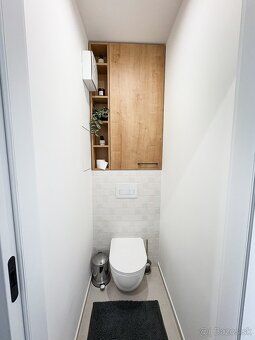 Ponúkam na prenájom modernú, kompletne zariadenú garsónku (1