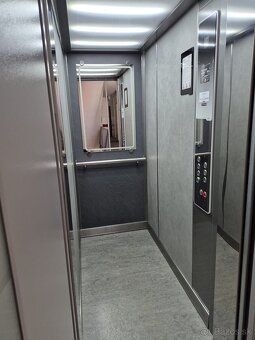 Predám 3-izbový byt, 70 m²,balkón 5 m² , pivnica Trenčín – J