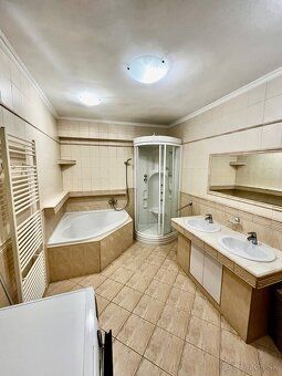 🏡Ponúkame na predaj veľký 3. izbový byt po rekonštrukcii o v