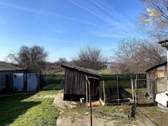 Ponúkame na predaj rodinný dom v pôvodnom stave v obci Šulek