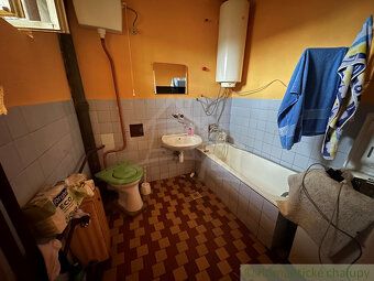 Na predaj dvojgeneračný dom v obci Hostišovce. Plus na pozem