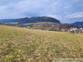 Stavebný pozemok s krásnym výhľadom nad obcou Jasenica pri P