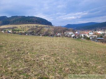 Stavebný pozemok s krásnym výhľadom nad obcou Jasenica pri P