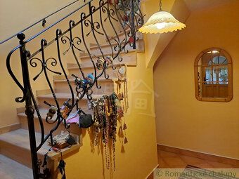Ponúkame Vám na predaj priestranný 6-izbový rodinný dom v ob