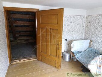 Drevenica na predaj stojí v osade na konci kysuckej obce Rud