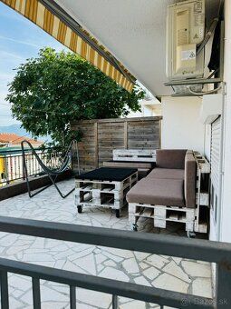 predávajú sa dva apartmány v celku v Chorvátsku. Apartmány s