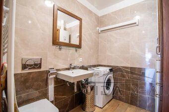 Ponúkame na dlhodobý prenájom nadštandardný 4-izbový rodinný