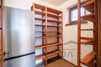 Ponúkame na dlhodobý prenájom nadštandardný 4-izbový rodinný