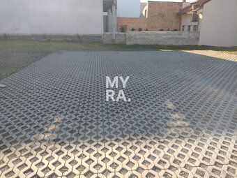 Typ: Garáže a parkovacie miesta Ulica: Jarková Mestská časť: