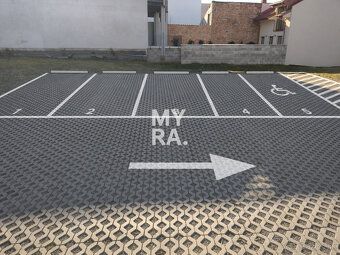Typ: Garáže a parkovacie miesta Ulica: Jarková Mestská časť: