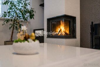 Realitná kancelária Residence ponúka na predaj priestranný 4