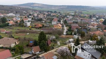 Typ: Pozemok pre rodinné domy Obec: Nitrianske Hrnčiarovce
M