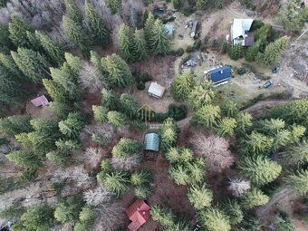 Ponúkame na predaj rekreačnú chatu nachádzajúcu sa vo vyhľad