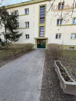 Typ: 2-izbový byt Ulica: Námestie Biely Kríž Obec: Bratislav