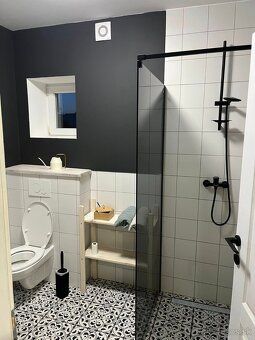 🏡 RD - novostavba v klidné lokalitě u Nového Sadu – ideální 