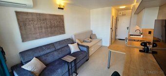 21 m² + 3 m² loggia | 10/12 posch. | Kysucká, Košice – Teras